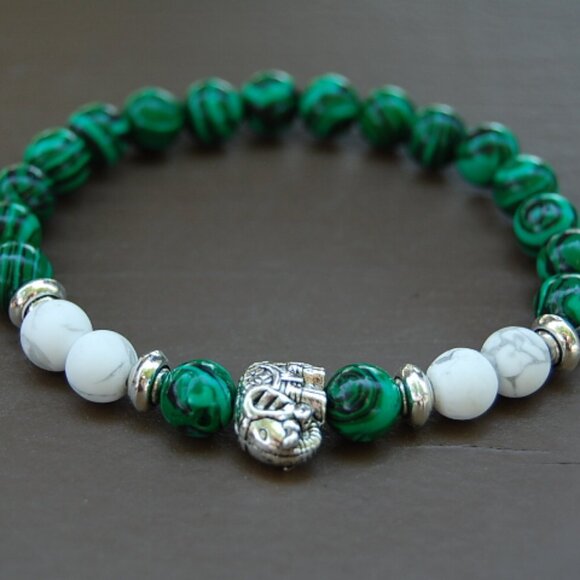 Elephant Bracelet,Green Beaded Bracelet - Picture 2 of 2